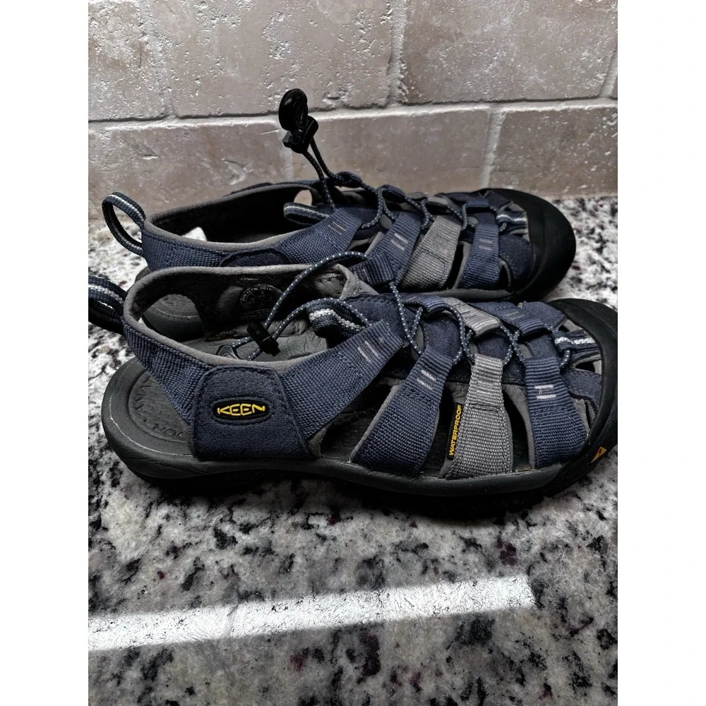 KEEN Newport H2 Shoes Mens‎ Size 9 Blue Waterproof Sandals Hiking Outdoor Trail